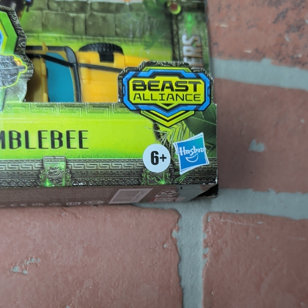 Hasbro Bumblebee Kids Toy - Yellow Transformers Action Figure - Picture 2 of 4